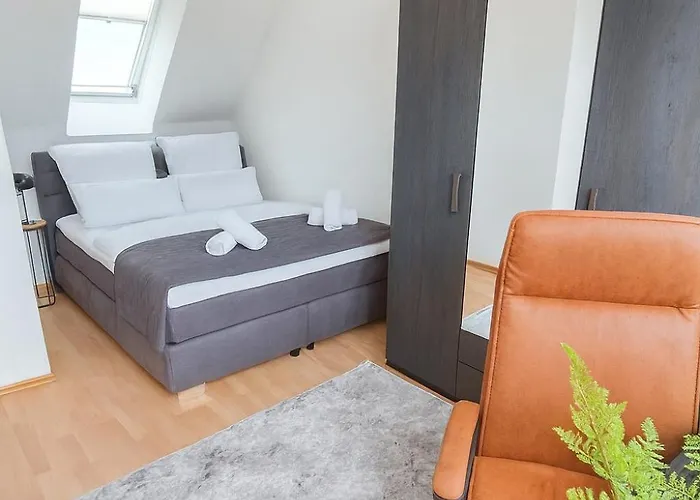 Apartment Self-check-in In Mit Parkplatz Nahe Messe, Frankfurt Und Flughafen *